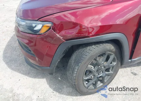 2022 Jeep Compass Latitude Lux 4X4 из США, поврежденный, VIN 3C4NJDFBXNT129800